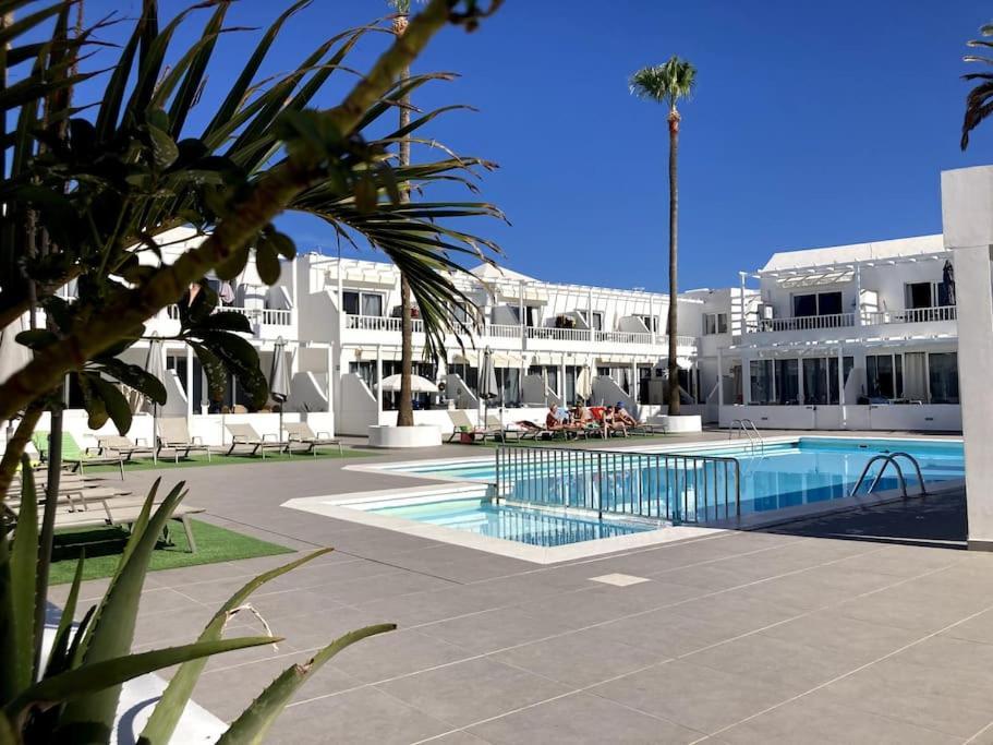 Puerto Del Carmen Airconditioned 2Bed Poolside Apt Exterior photo